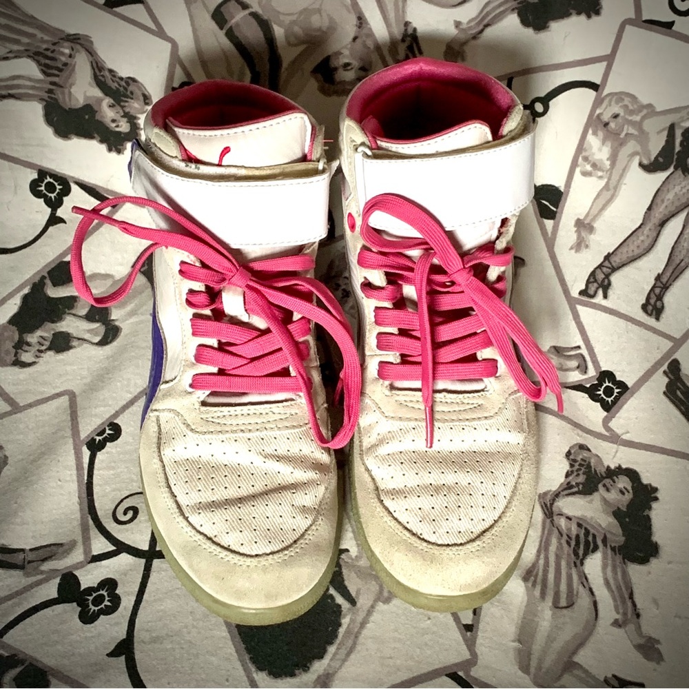 Retro White Puma High Tops - Picture 2 of 7